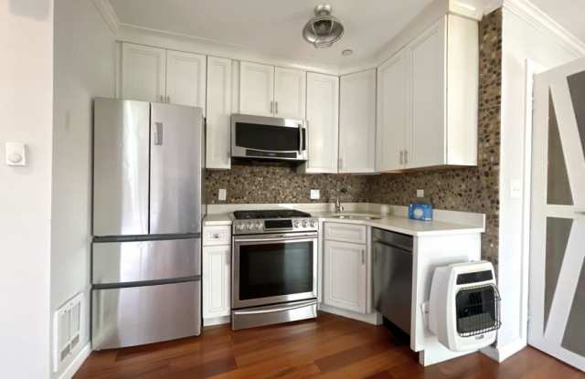 17 Bow St. photos photos