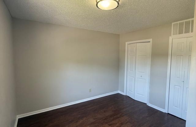 Three bedroom, two bath condo in High Point photos photos