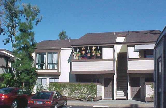 9149 Village Glen Dr - 9149 Village Glen Drive, San Diego, CA 92123