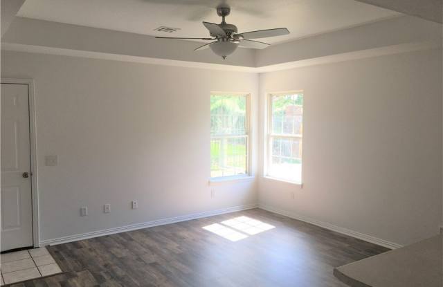 2720 Meridian Place Gallery 4