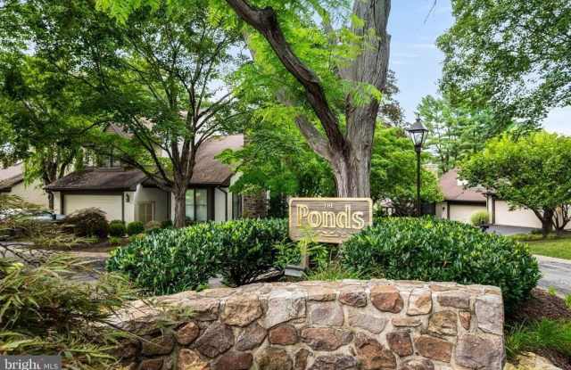 409 MILLHOUSE POND DRIVE - 409 Millhouse Pond, Chesterbrook, PA 19087