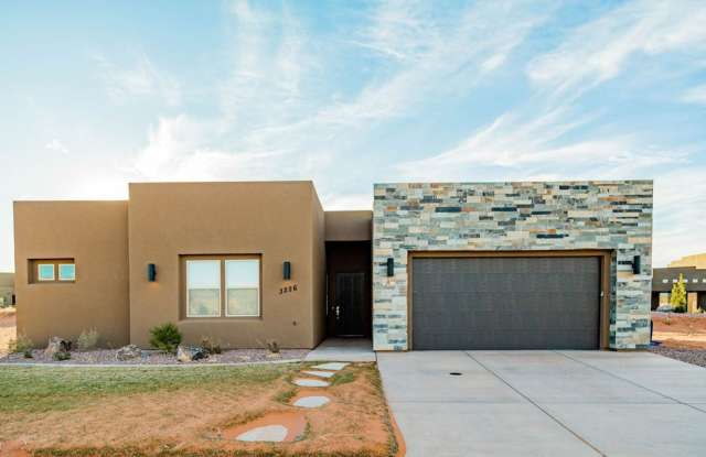 4 Bedroom Home Close to Sand Hollow!! photos photos