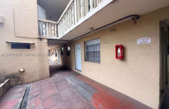 5391 W 22nd Ct Gallery 1