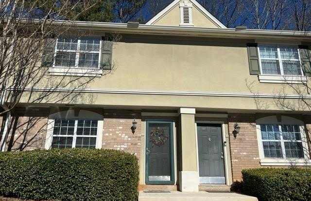 6900 Roswell - 6900 Roswell Road Northeast, Sandy Springs, GA 30328