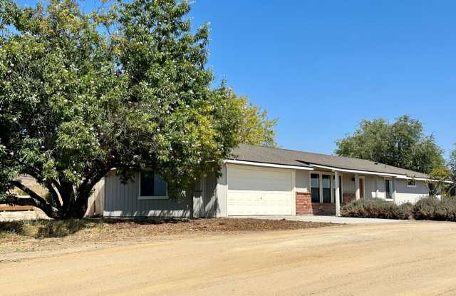 Templeton Country 3 Bedroom 2-bathroom single family home available now $3,200/Month + Security Deposit photos photos