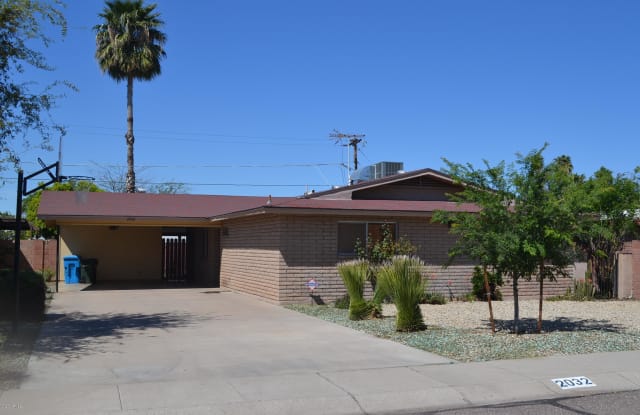 2032 N 47TH Place - 2032 North 47th Place, Phoenix, AZ 85008