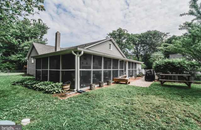 1413 Central Ave - 1413 Central Avenue, Mayo, MD 21037 1413 Central Ave - 1413 Central Avenue, Mayo, MD 21037