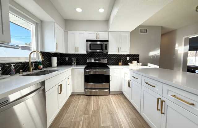 3/BD 2/BA Home Near the Las Vegas Strip – No HOA, Pool, & RV Parking! Gallery 3