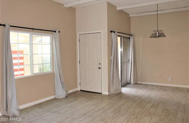 2425 E 7th Street - 2425 East 7th Street, Tempe, AZ 85281