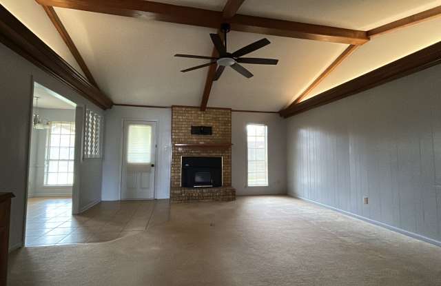 1412 Woodbridge Drive photos photos