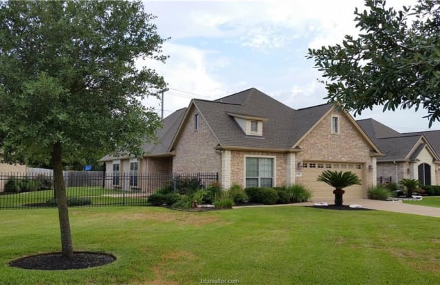1709 Lakeshore Court - 1709 Lakeshore Drive, Houston, TX 77339