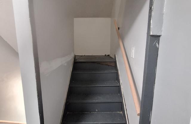 12613 Parkhill Avenue - Whole House Gallery 3