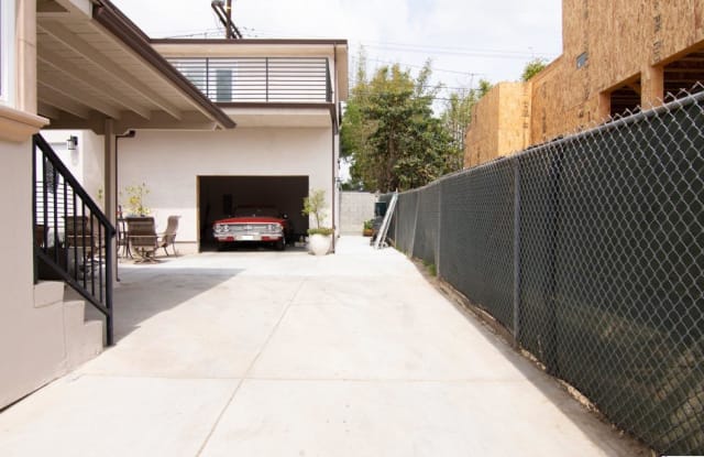 4431 Kingswell Avenue - 4431 Kingswell Avenue, Los Angeles, CA 90027