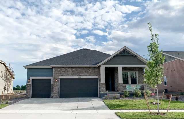 Modern 4-Bed Ranch in Erie with 13-Ft Ceilings, Solar Panels  EV Charger photos photos