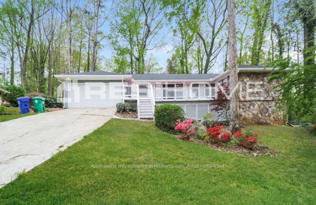 1621 Pineford Court photos photos