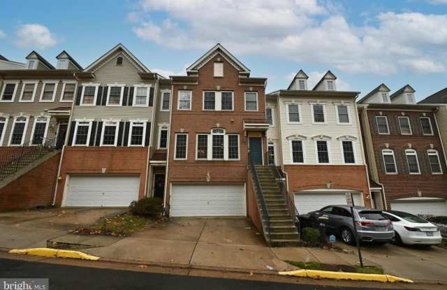 3331 BEECHCLIFF DR - 3331 Beechcliff Drive, Groveton, VA 22306