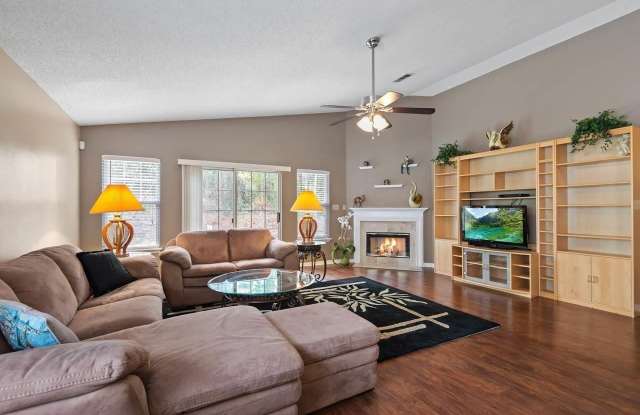 5355 Saint Ives Lane Gallery 2