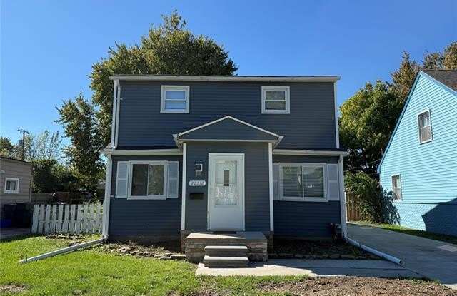 22712 Clairwood Street Gallery 1