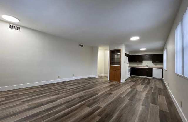 1717 SAINT ANDREWS Drive Gallery 2