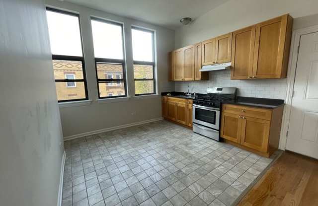 4058 W. Armitage Gallery 1