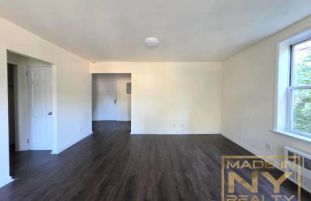 189-14 Crocheron Ave Gallery 4