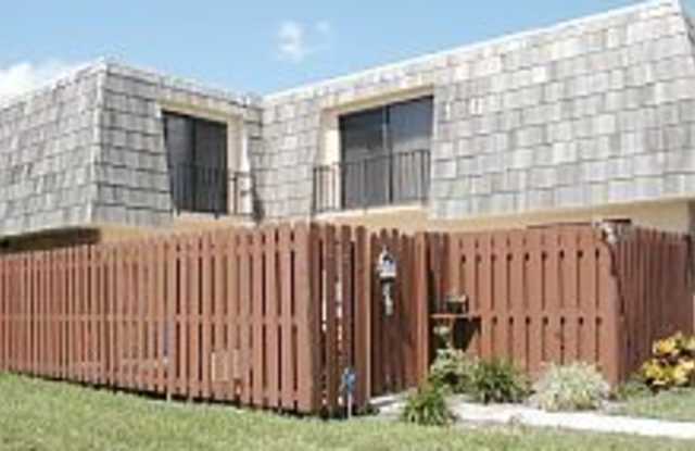 SPRINGDALE TOWNHOMES photos photos SPRINGDALE TOWNHOMES photos photos