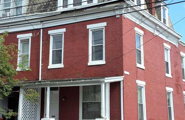 1311 Walnut St photos photos