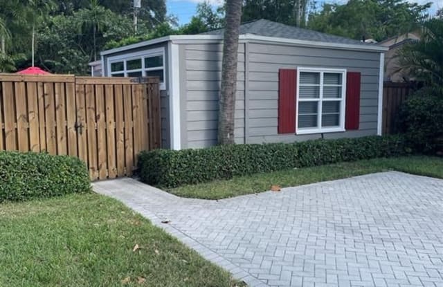 102 SE 16th Ave - 102 Southeast 16th Avenue, Fort Lauderdale, FL 33301