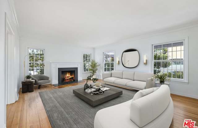 5818 W 8th St photos photos