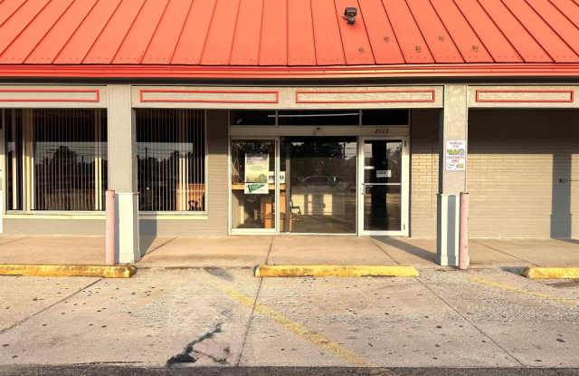 2113 S Memorial Drive Gallery 3