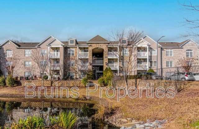 7108 West Friendly AvenueUnit 110 photos photos