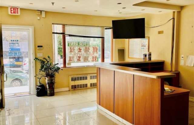 7206 Bay Parkway Gallery 3