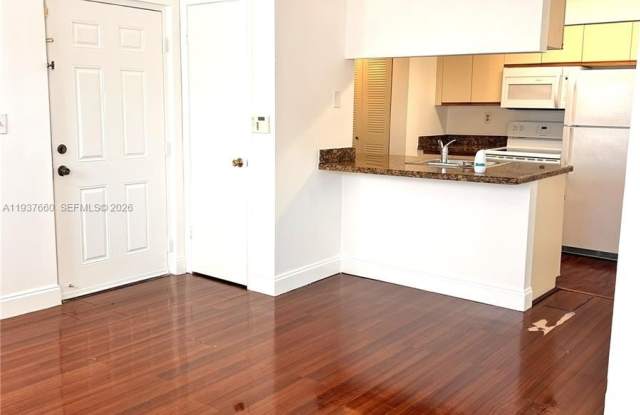 17500 NW 67th Ct photos photos