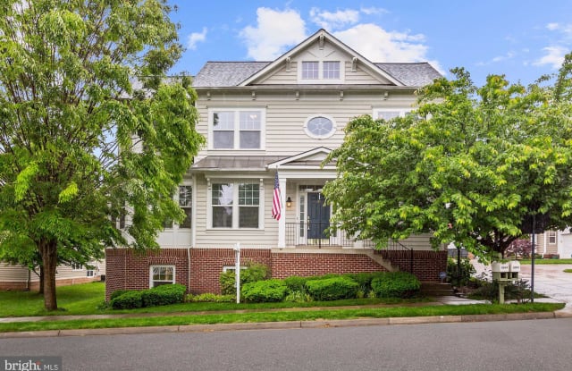 8844 SONG SPARROW DRIVE - 8844 Song Sparrow Drive, Linton Hall, VA 20155