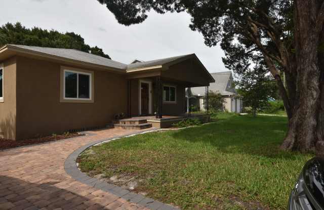 3219 W Leroy St - 3219 Leroy Street, Tampa, FL 33607