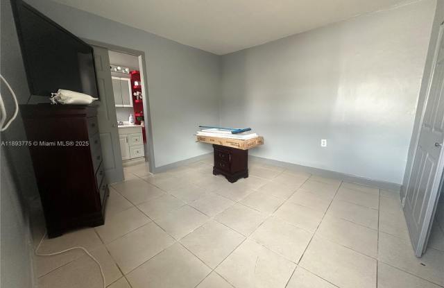 4361 SW 3rd St photos photos