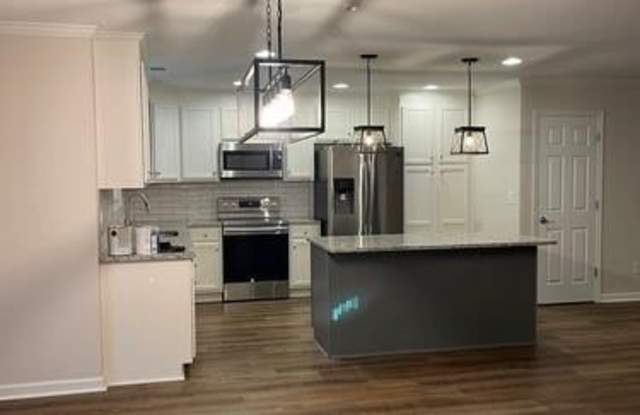 1072 Shelby Lynn Court Gallery 3