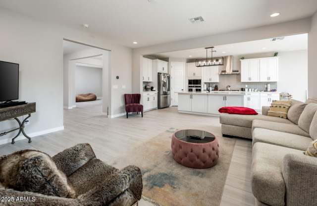 5127 N 183RD Drive photos photos