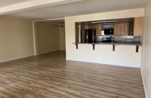 Long Term Unfurnished Condo - Block from Beach photos photos