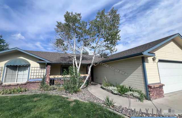627 HUNTER CREEK DRIVE - GREAT 3 BEDROOM HOME photos photos