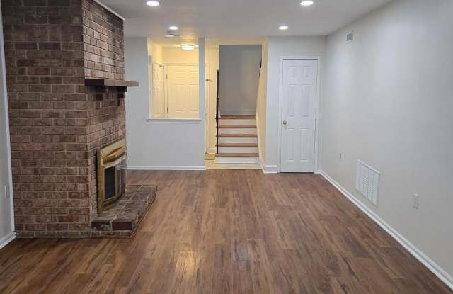 56 LAFAYETTE Lane Gallery 3