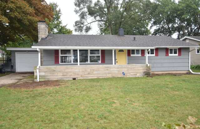 East side of South Bend 3 bedroom, 1.5 bathroom - 222 South 33rd Street, South Bend, IN 46615