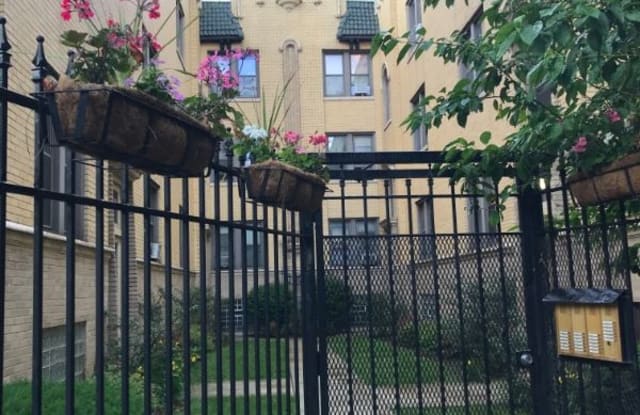 824 E 49th St 3N - 824 E 49th St, Chicago, IL 60615