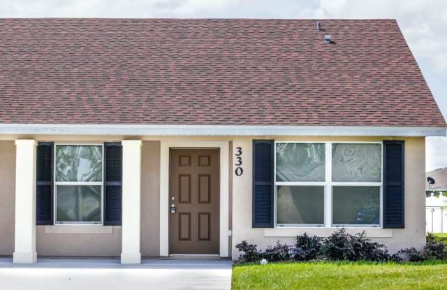 Three bedroom and two bathroom duplex -Poinciana - 330 Dundee Drive, Poinciana, FL 34759
