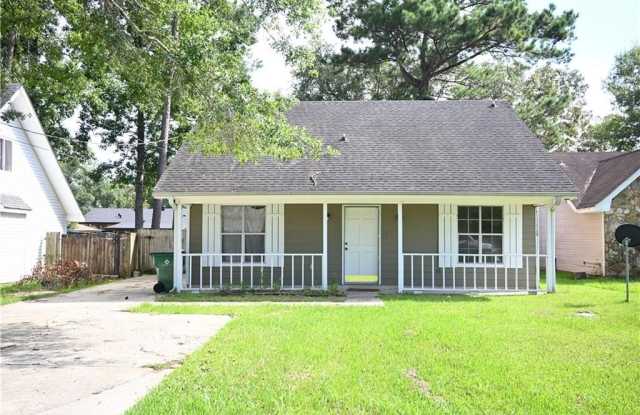 2115 PELICAN Street photos photos