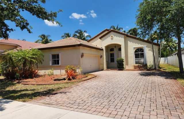 18841 SW 29th Ct photos photos