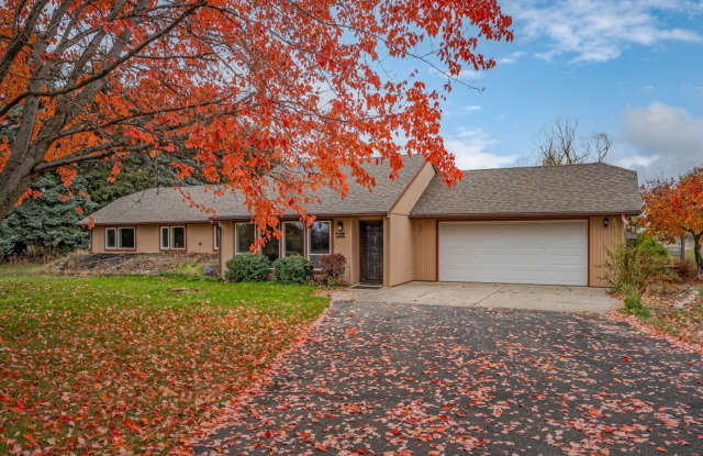 Farmhouse 3 bed 2 bath with 4.9 acres photos photos