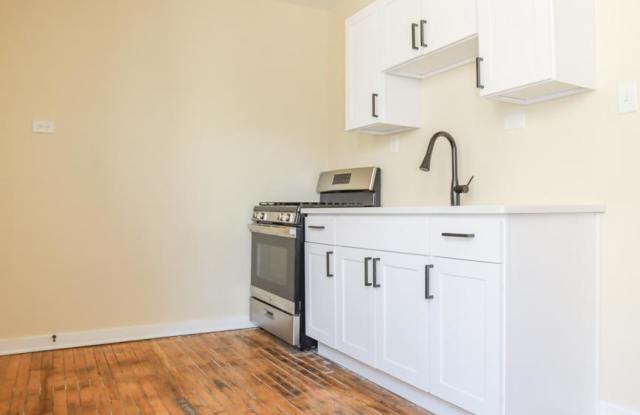 4051 West School St. photos photos