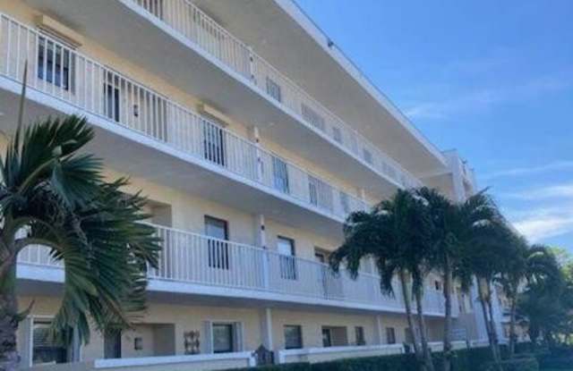 300 N A1a photos photos