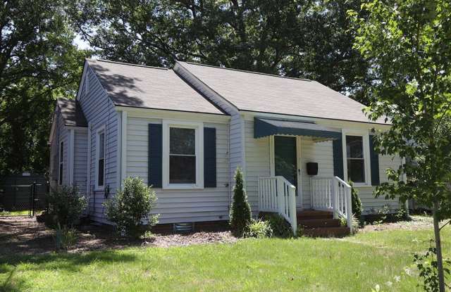 102 E Edgewood Drive Gallery 1